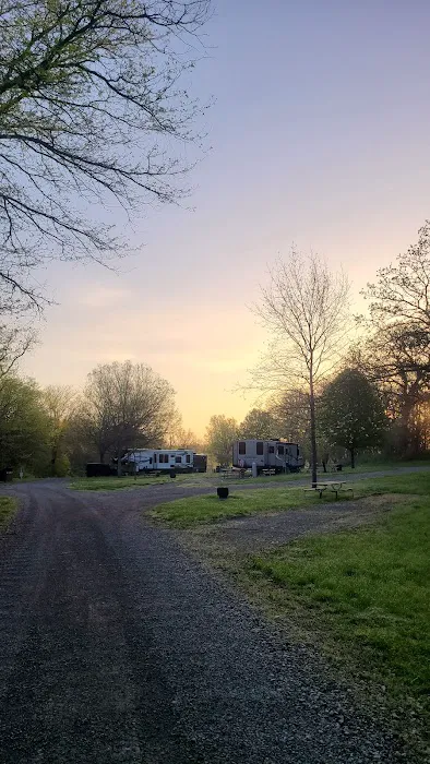Dammann Oaks Campground Picture 3