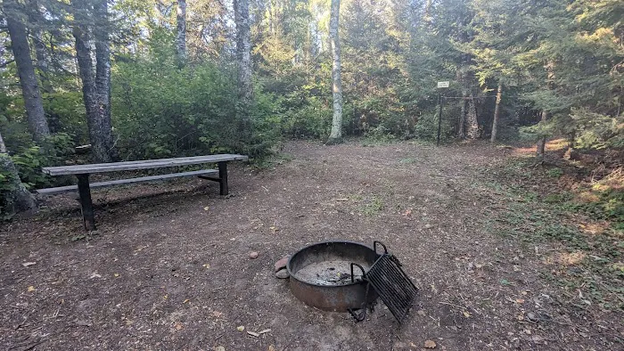Island Lake Campsite #9 Picture 1