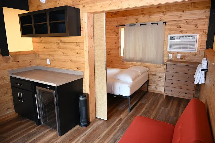 JB Trading Co Picture 4