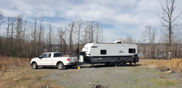 Greens Lake Camp Picture 3