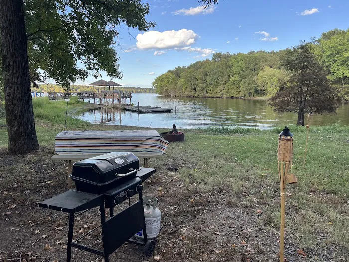 Reba's Marina Bait &RV @ Lucky Landing Picture 1