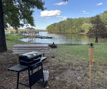 Reba's Marina Bait &RV @ Lucky Landing