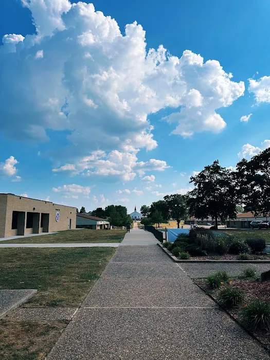 Camp Robinson RV Park Picture 5