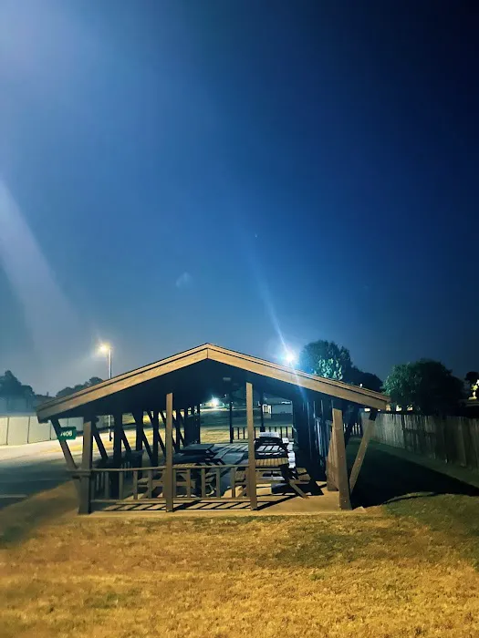 Camp Robinson RV Park Picture 7