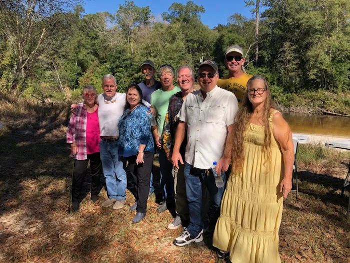 Uncle Ralph's Cabin Rentals Picture 1