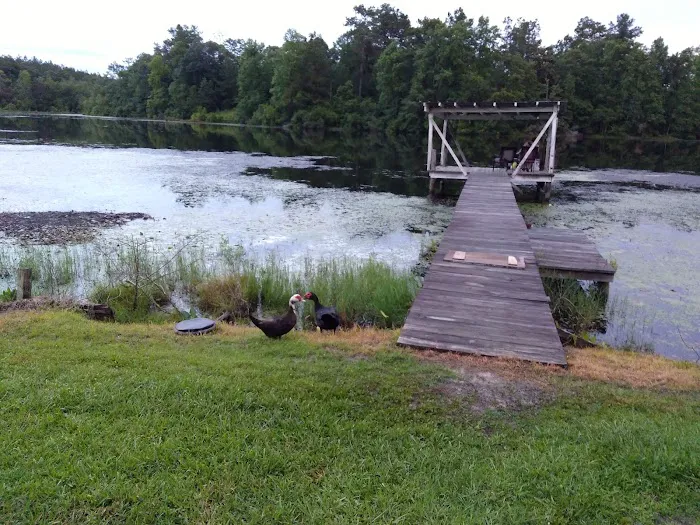 Lake-A-Way Camp Grounds Picture 3