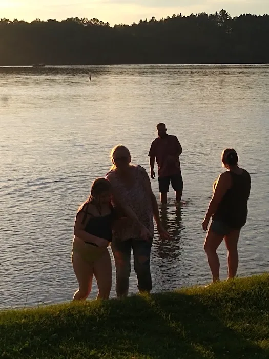 Cedar Lake Memorial Park Campground Picture 7
