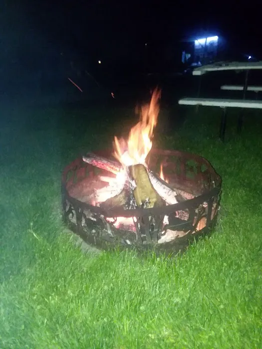 Cedar Lake Memorial Park Campground Picture 8