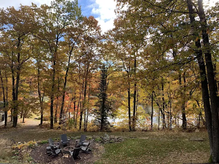 Mirror Lake Resort Picture 1