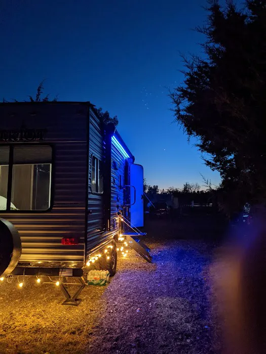 Merritt’s Beach RV park Picture 4