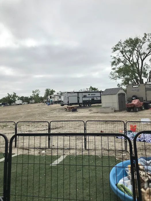 Merritt’s Beach RV park Picture 7