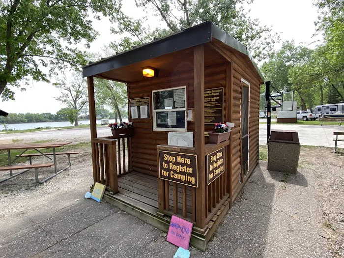 Lewis and Clark State Park Campground Picture 3