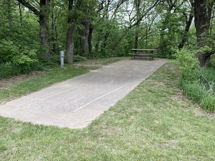 Bur Oak Campground Picture 7