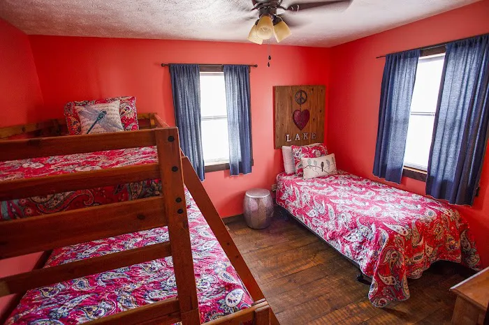 Jack's Shack on Table Rock Lake Picture 2