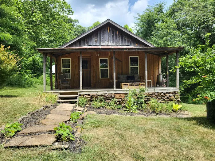 Buffalo Homesteader's Cabin Picture 1