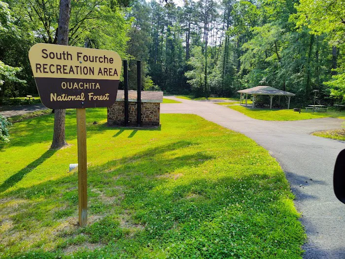 South Fourche Campground Picture 6