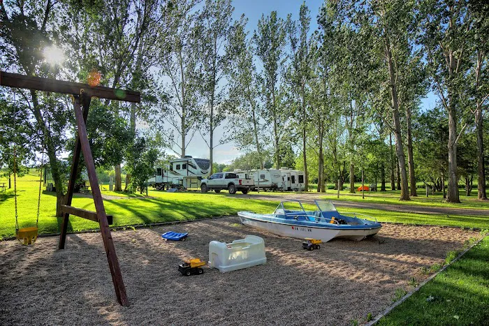 Camp S'more Campground Picture 5