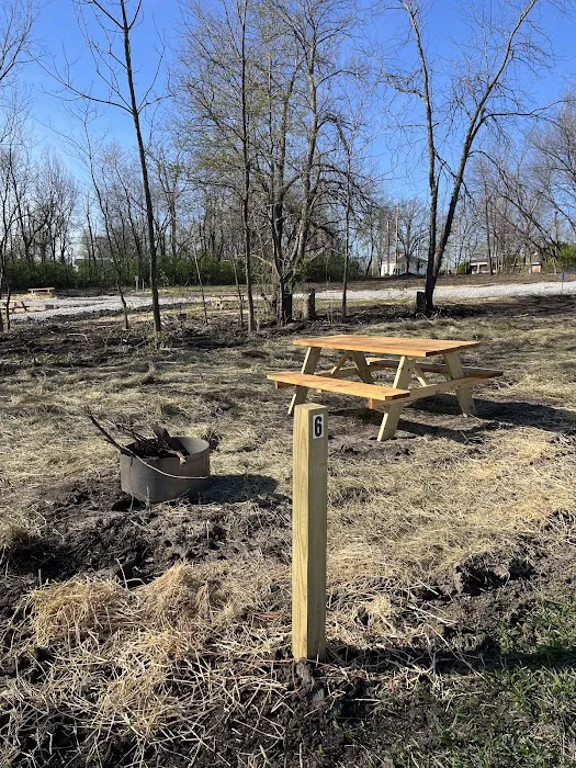 Honey Grove Campground Picture 15