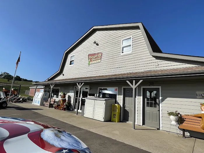 Jellystone Park™ Sioux Falls Picture 16