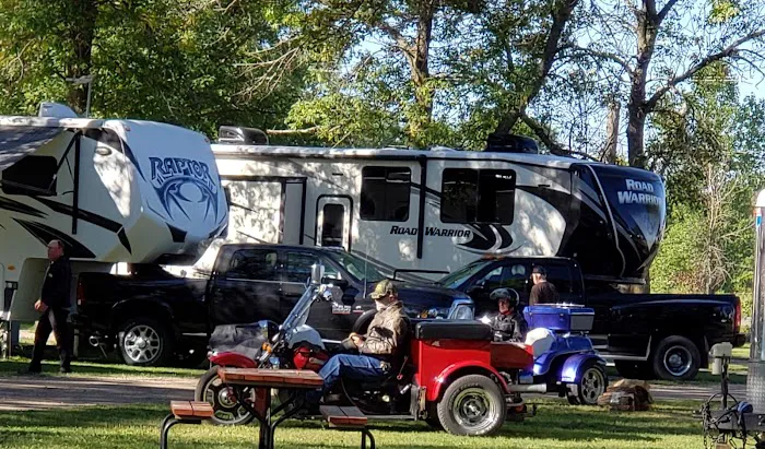 Pipestone Family Campground Picture 10