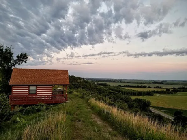 Five Ridge Prairie Cabin Picture 4