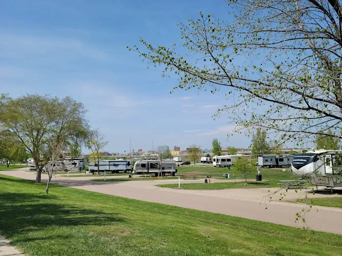 Scenic Park RV Campground Picture 1