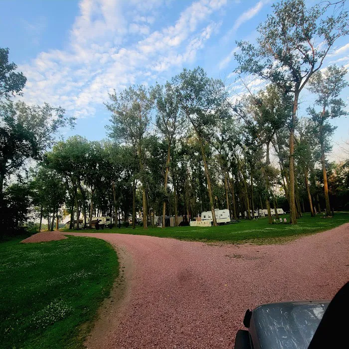 River Landing Camp Ground Picture 6