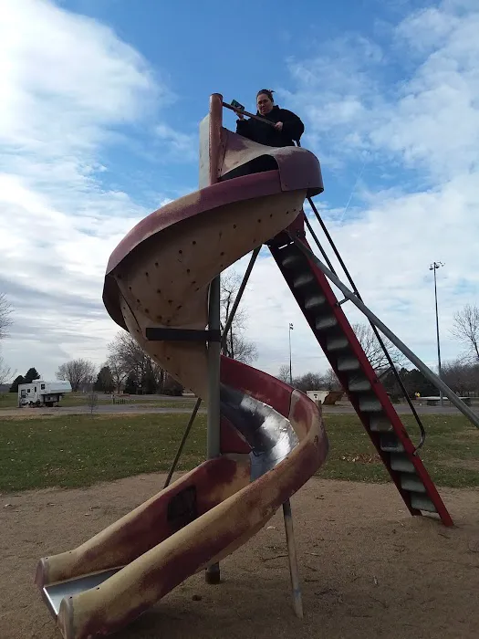 Elk Point City Park and Campground Picture 2