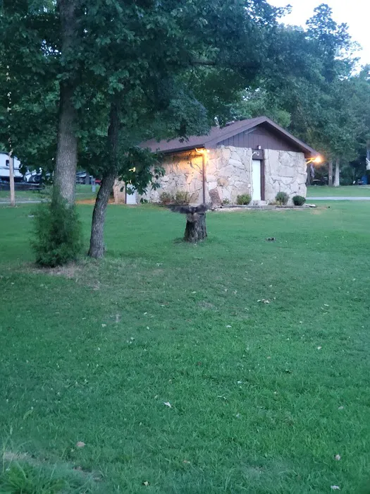 Holiday Island Camp Ground Picture 5