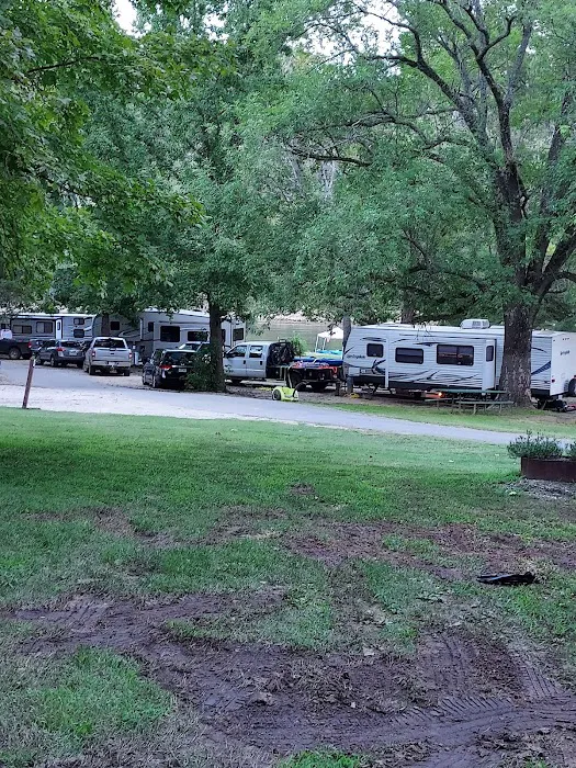 Beaver RV Park & Campground Picture 9