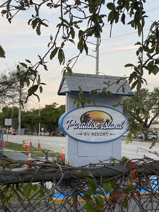 Paradise Island RV Resort Picture 2