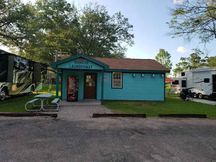 Sunrise RV Park & Campground Picture 8