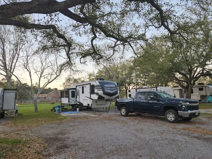 Sunrise RV Park & Campground Picture 6