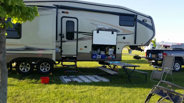 Lazy Days Campground Picture 8