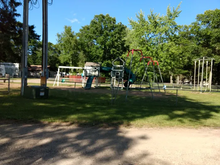 Highview Campground & RV Park Picture 10