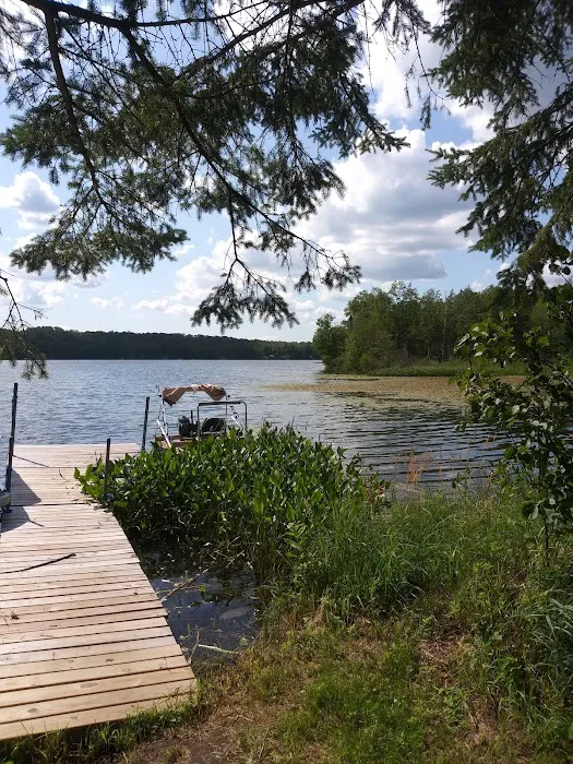 Lounge On Big Lake Shores Picture 4