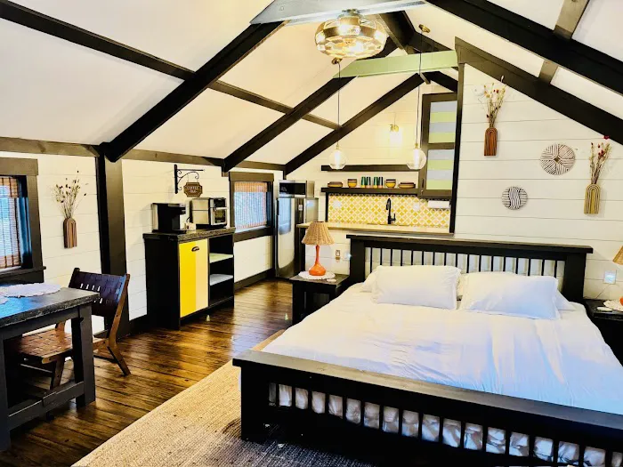 Ashland Glamping Picture 4