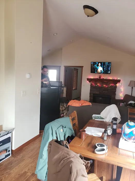 Catfish Cabin Picture 6