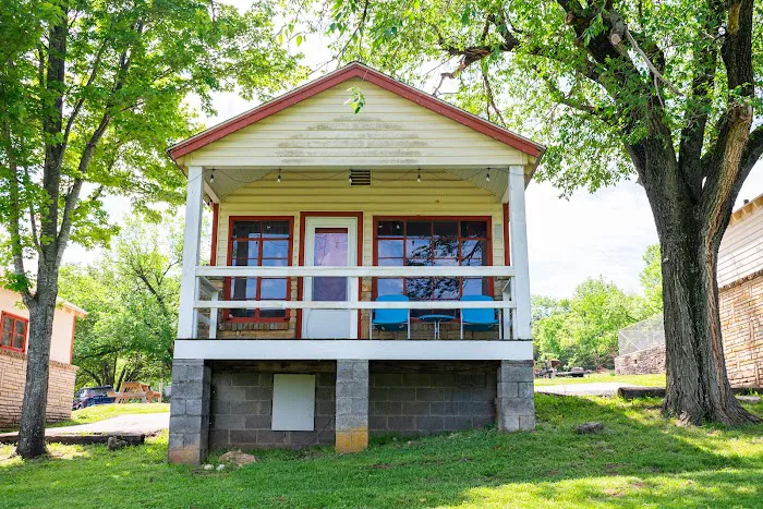 Riverview Resort - Cabin Rental #4 Picture 1