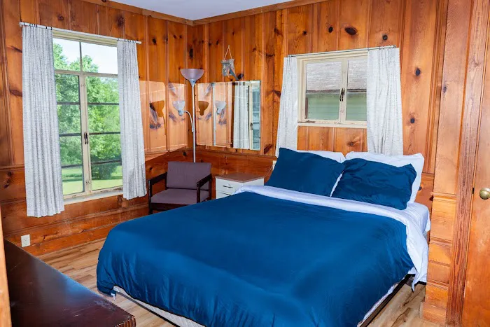 Riverview Resort - Cabin Rental #8 Picture 9