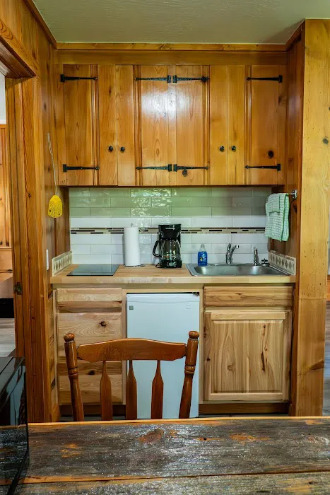 Riverview Resort - Cabin Rental #10 Picture 10
