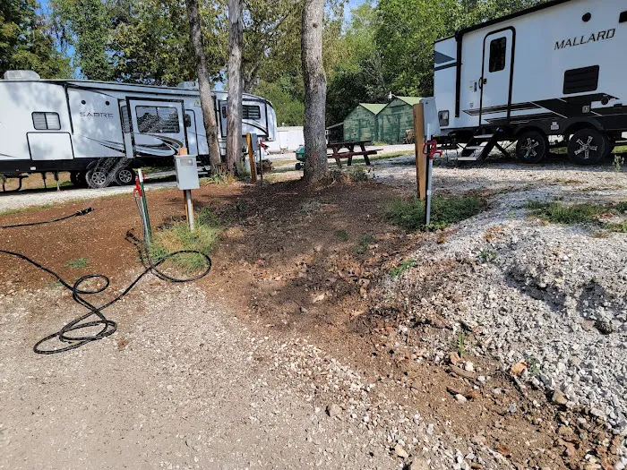Beaver's Booty Campground Picture 7