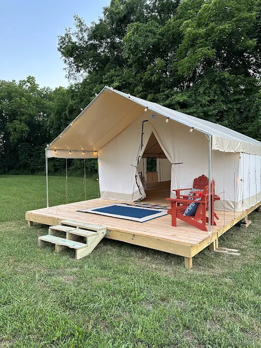 Roaring River Hills Campground and Cabins Picture 1