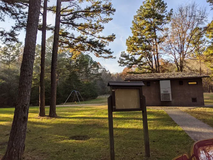 The Pines Campground Picture 1