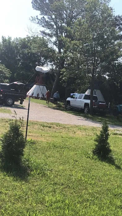 EDGE OF THE WOODS RV PARK AND CAMPGROUND Picture 7