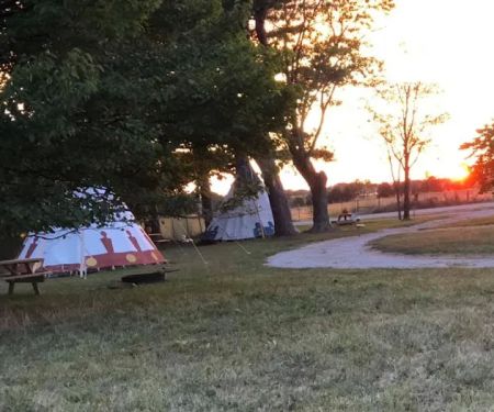 EDGE OF THE WOODS RV PARK AND CAMPGROUND