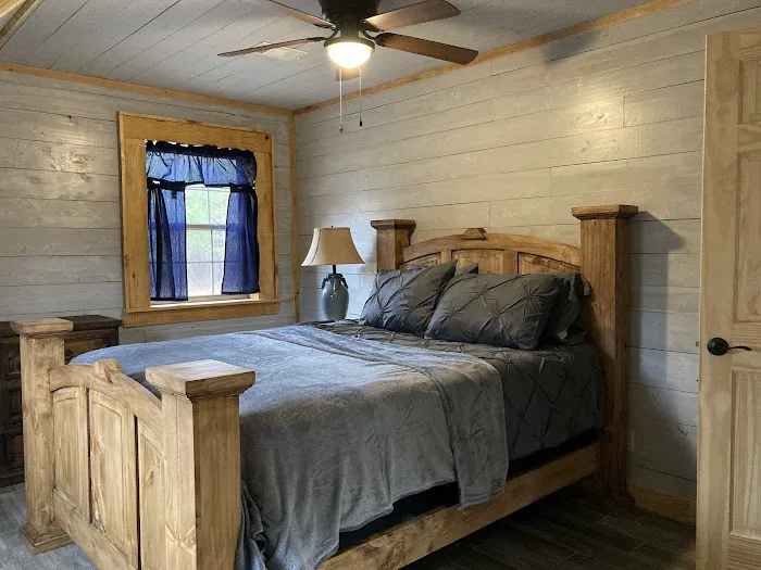 Bend Hollow Cabin Picture 2