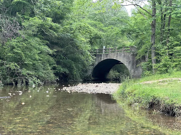 Gulpha Gorge Campground Picture 6