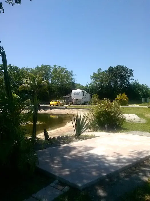 Davie / Ft. Lauderdale KOA Holiday Picture 9