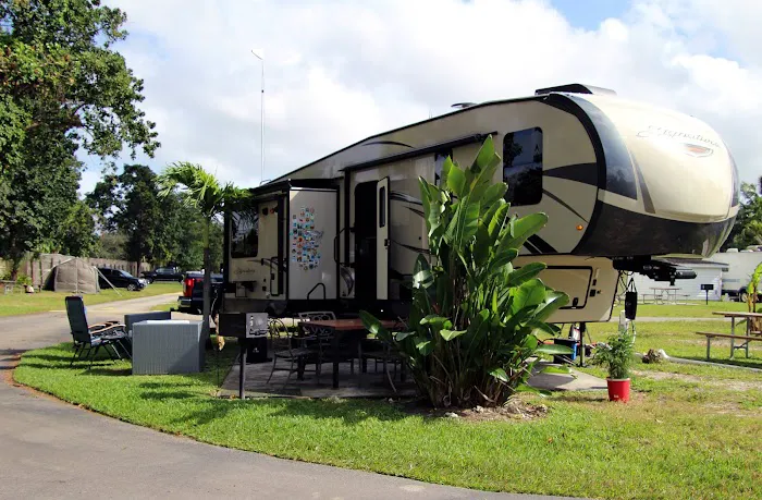 Davie / Ft. Lauderdale KOA Holiday Picture 5